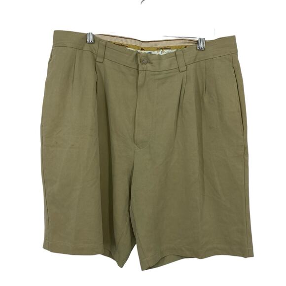 Tommy Bahama Silk Chino Shorts Men size 35 Khaki Beige Pleated Front 9.5" Inseam - Picture 1 of 13